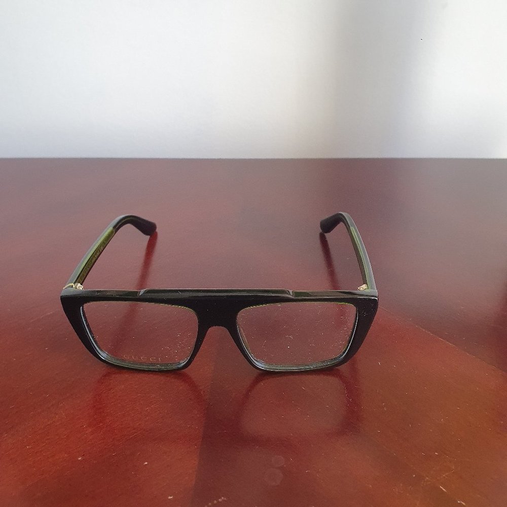 Gucci frame